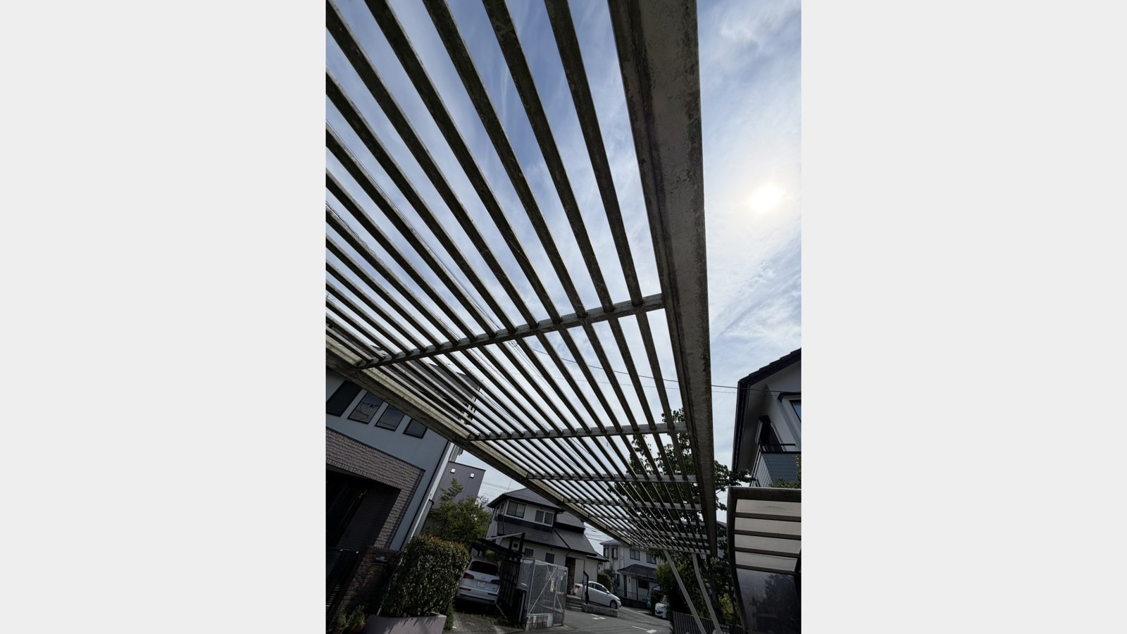 跳ね上げ式カーゲートの撤去工事