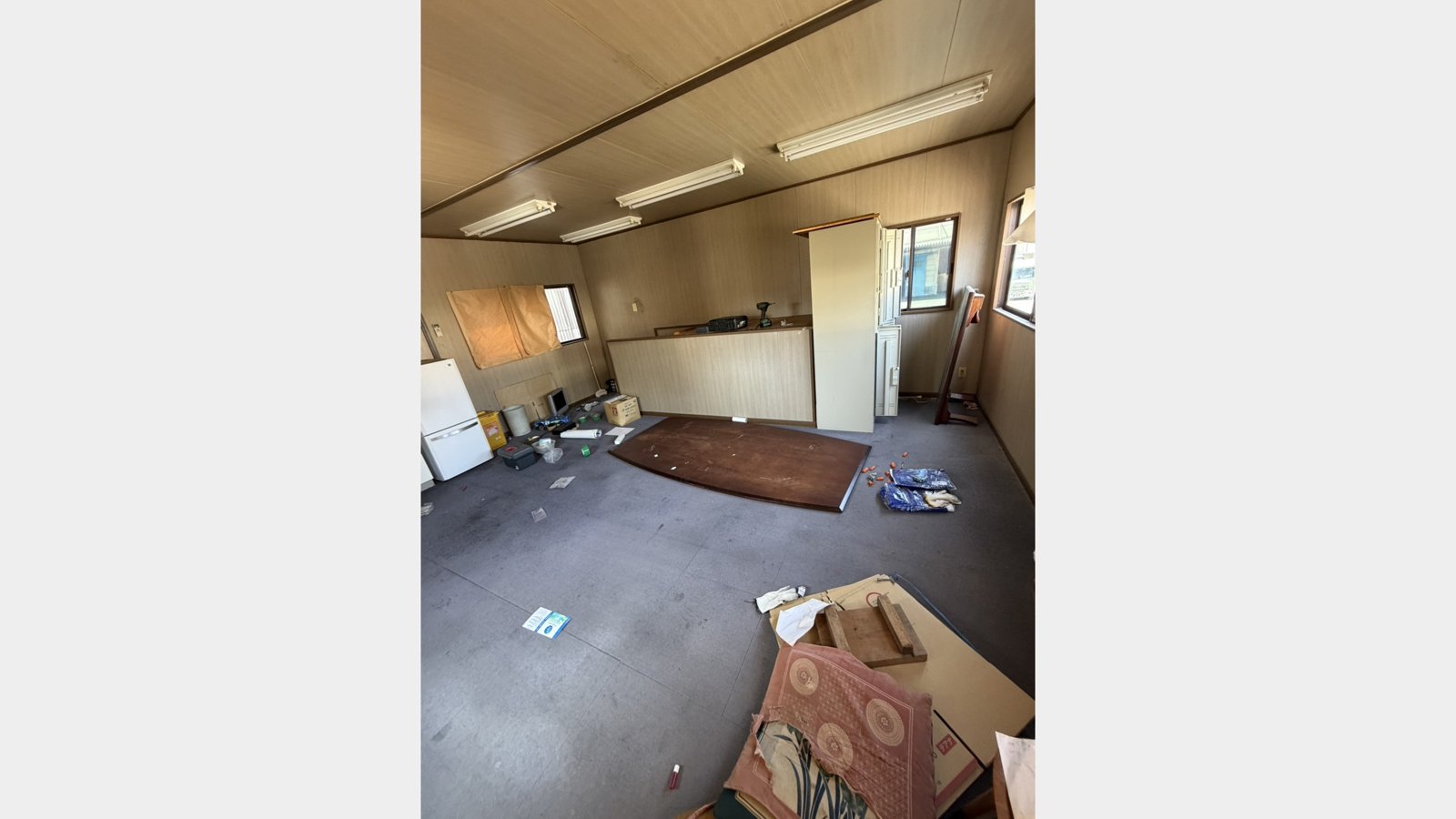 2階建て大型プレハブの解体工事